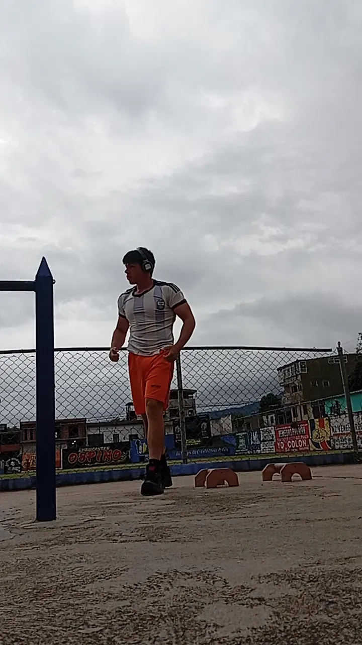 re5rQeHlzXiwSAQh_2025-05-08_18-33-39.png