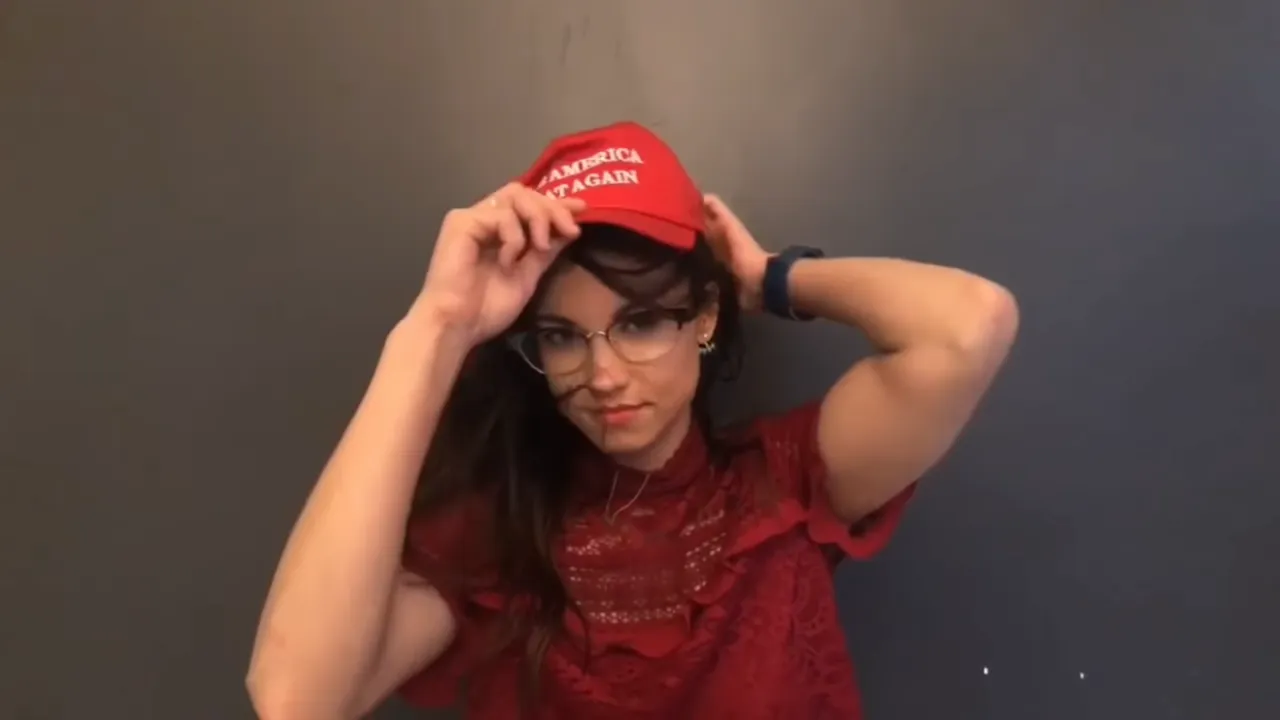 Sandy MAGA Hat Screenshot at 2019-03-07 14:05:58.png