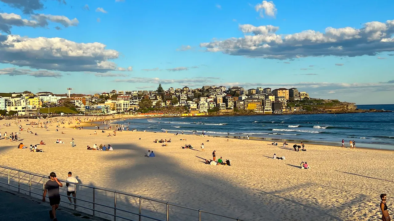 BONDI BEACH 1.jpeg