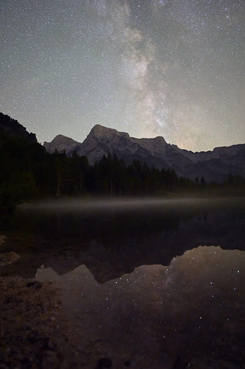 Z62_9205_Milchstraße_Almsee_Spiegelung.jpg