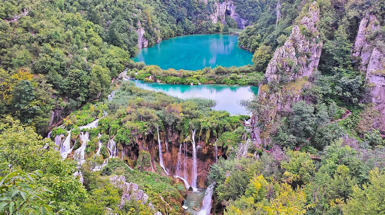 108 - Plitvice Lakes.jpg