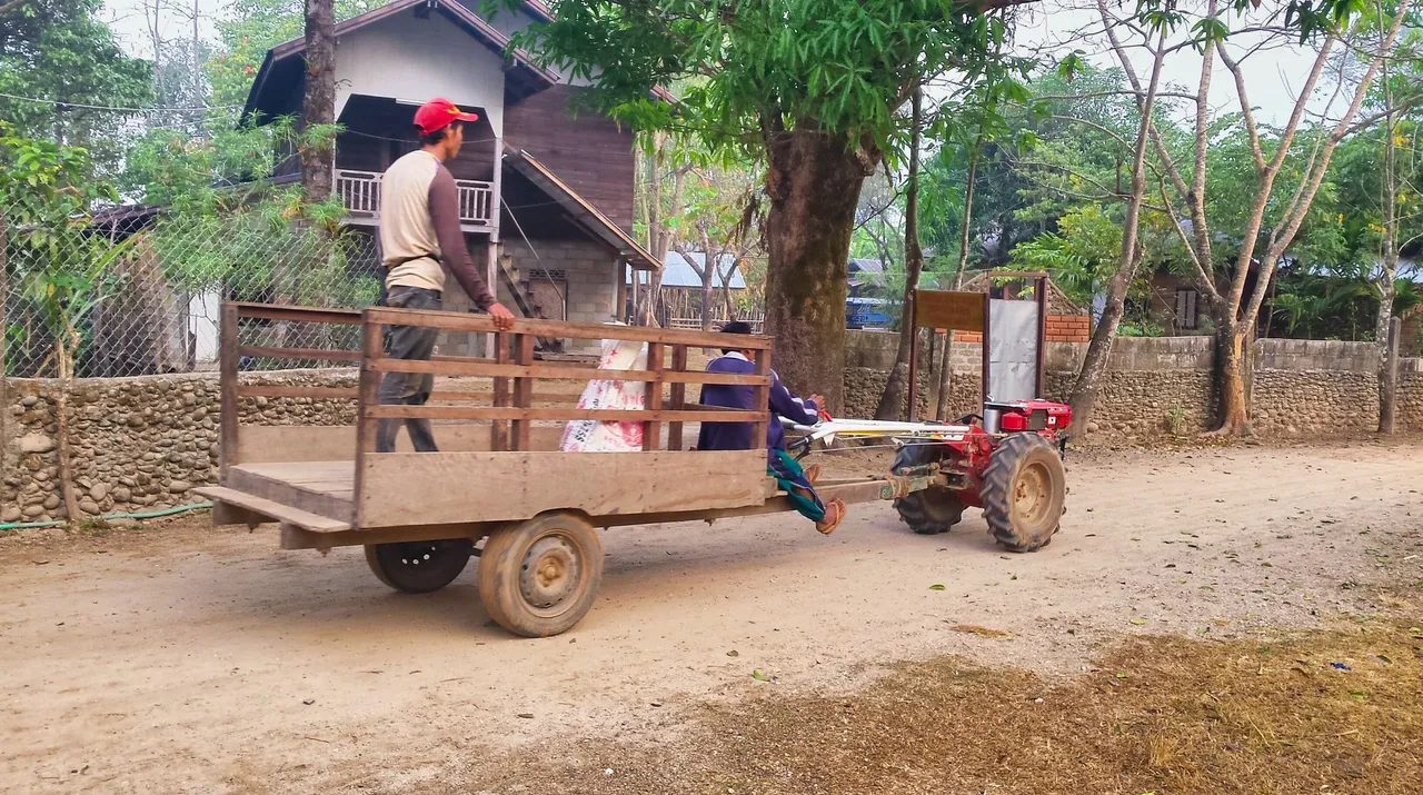 04 - Vieng Kham.jpg