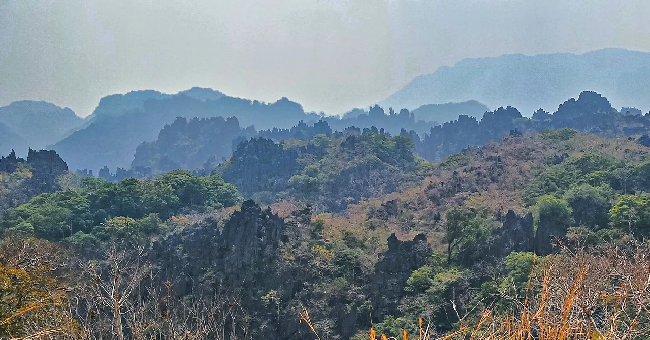 29 - Vieng Kham.jpg