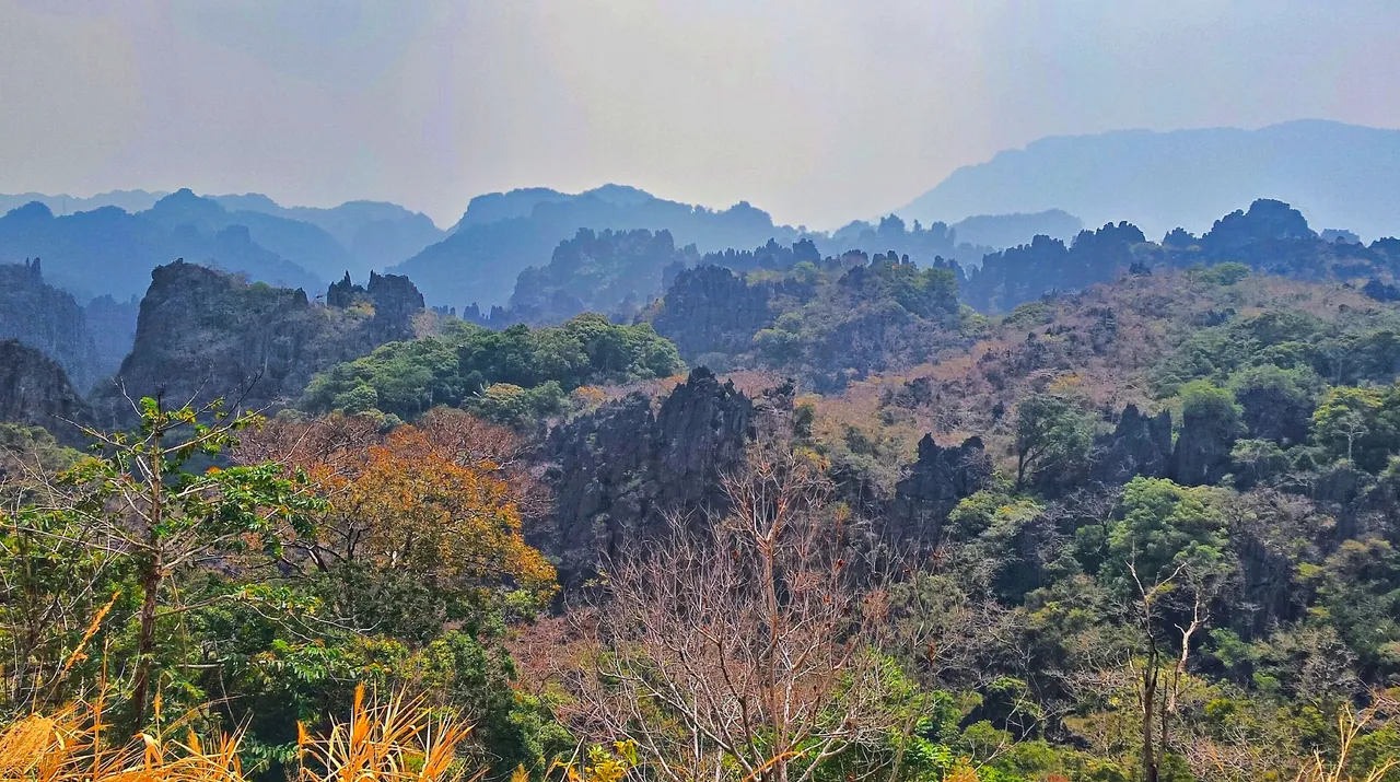 24 - Vieng Kham.jpg