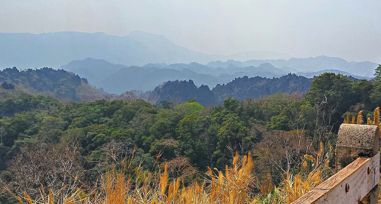 27 - Vieng Kham.jpg
