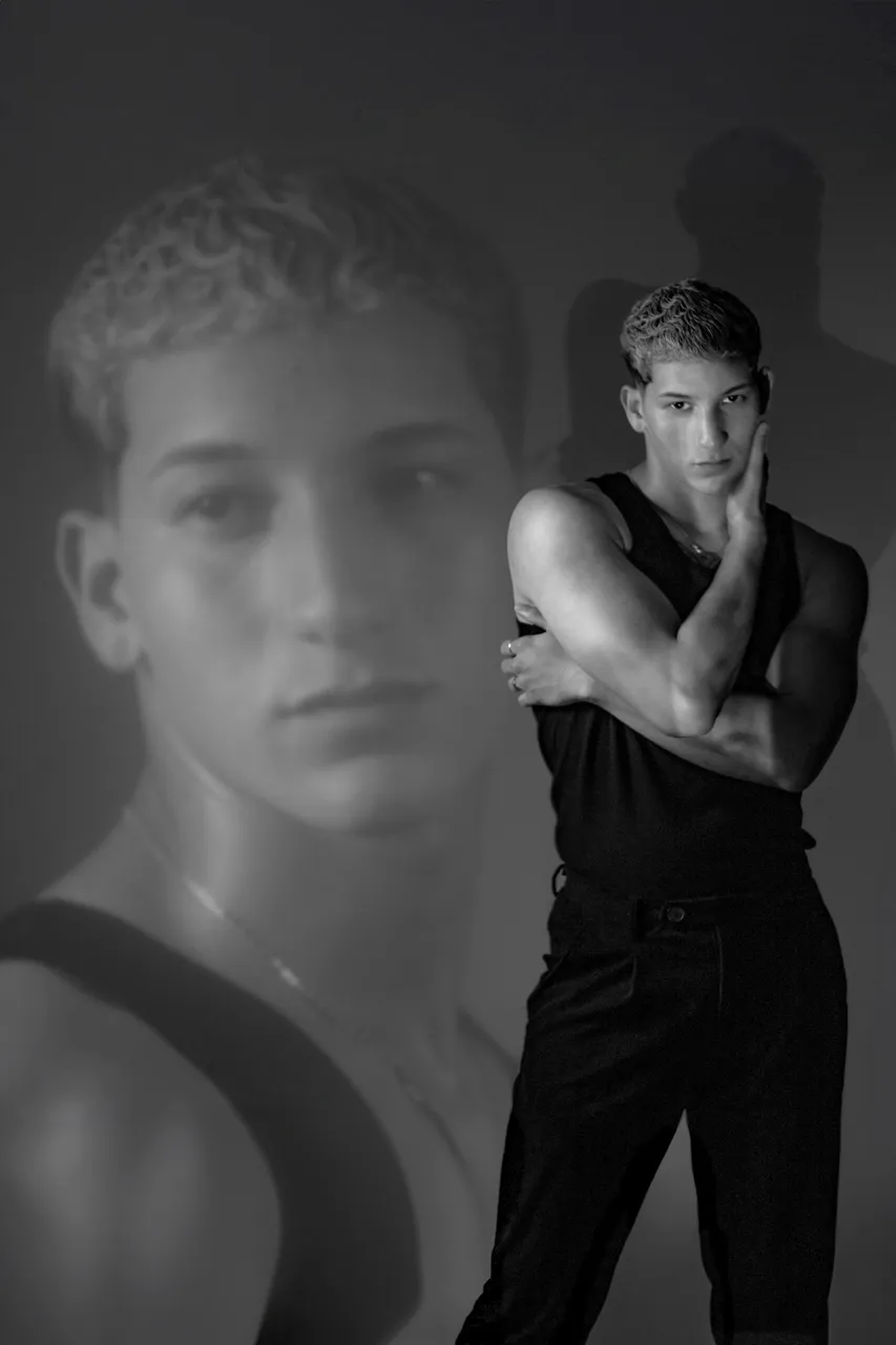 aaron (8).jpg