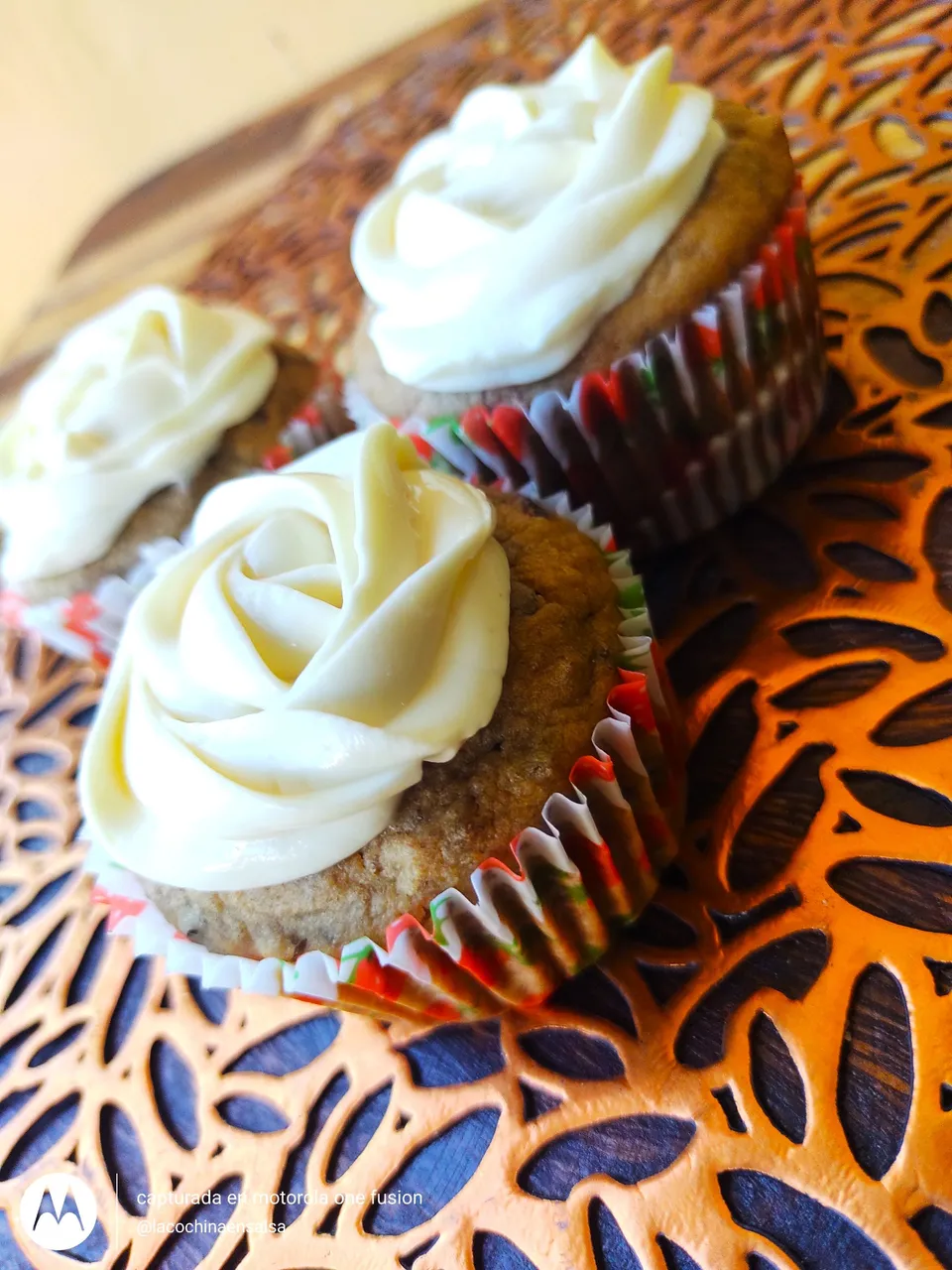 raisin-cupcakes.jpg
