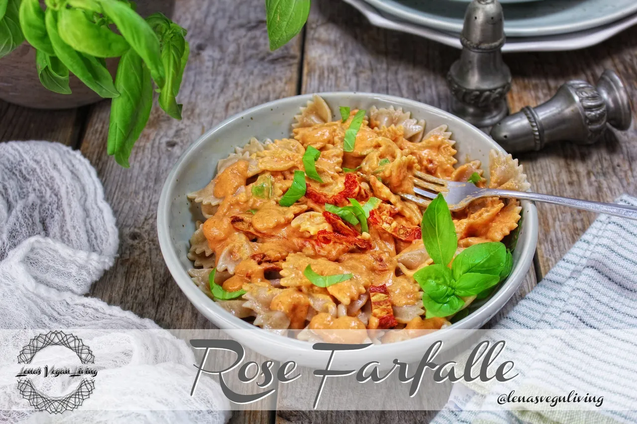 1 Rose Farfalle.jpg