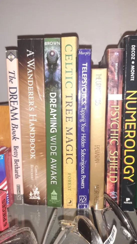 books1.jpg