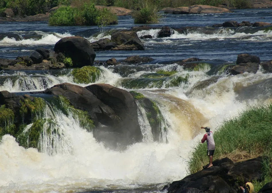 Masa de agua parque cachamay Maria Reyes.png