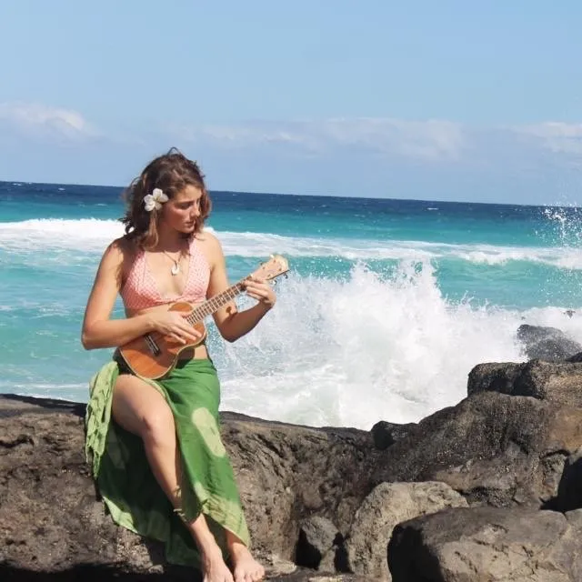 ukulele.JPG