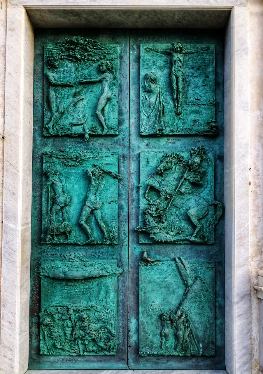Door of the church of San Giorgio