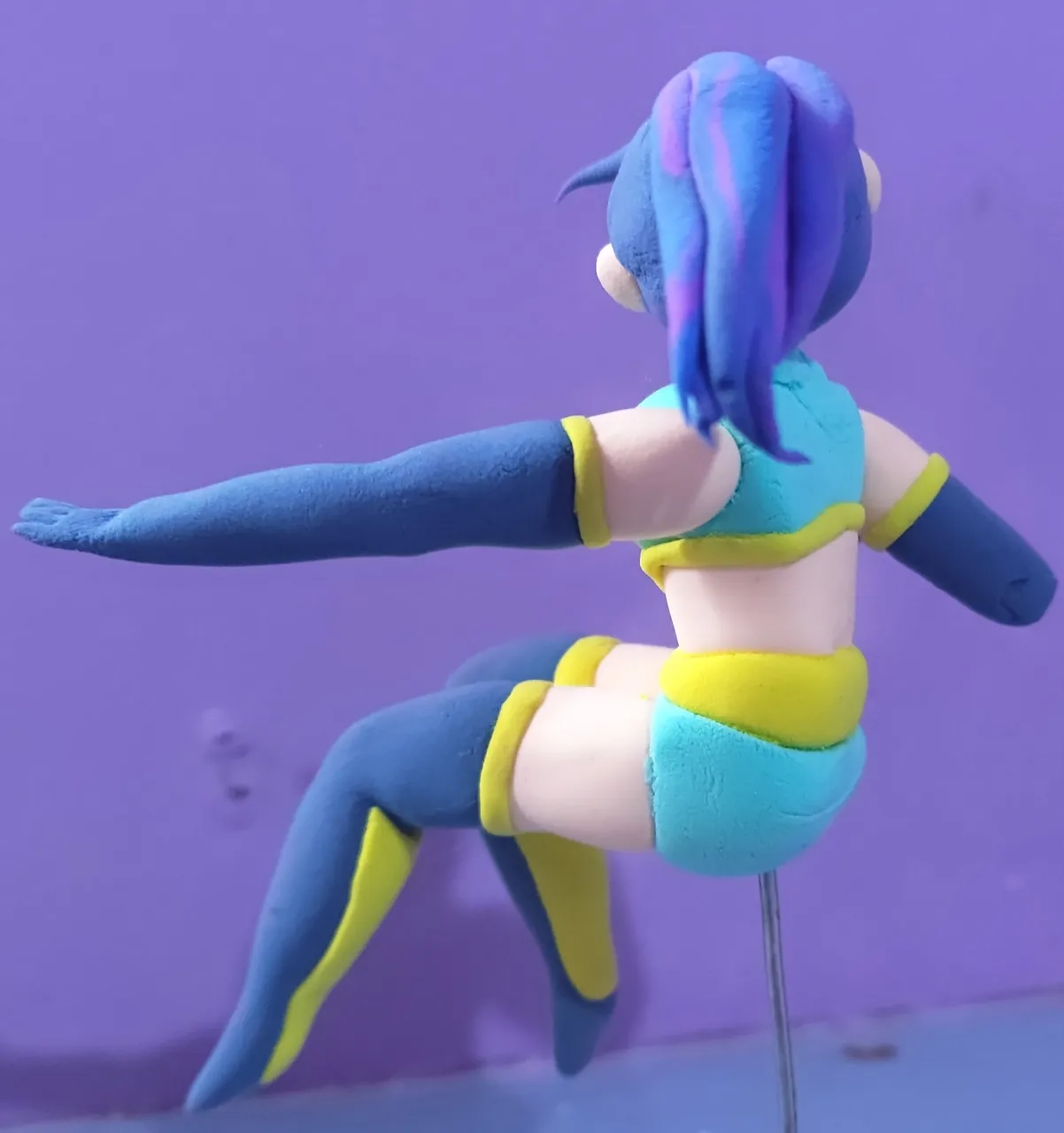 "vsalaciaback.jpg"