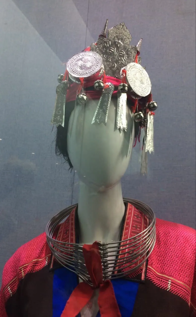 Wedding clothes for Yao women
