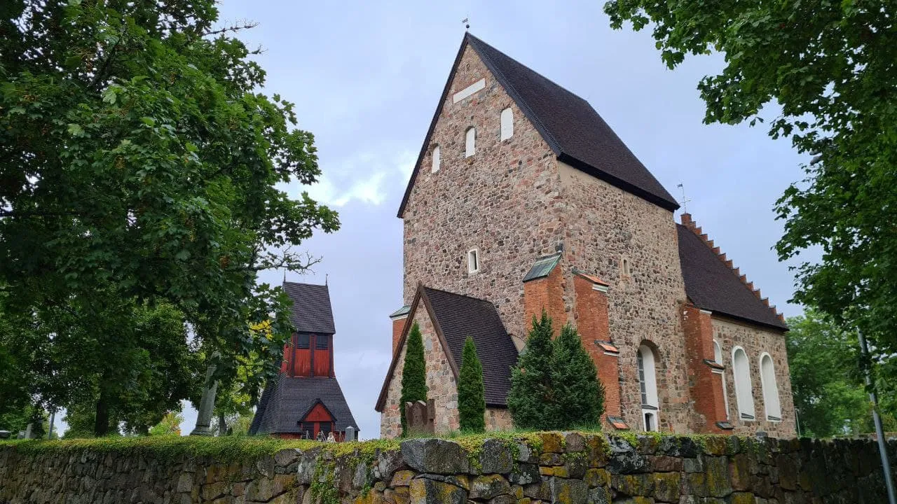 We visited a church which is located next to the museum.