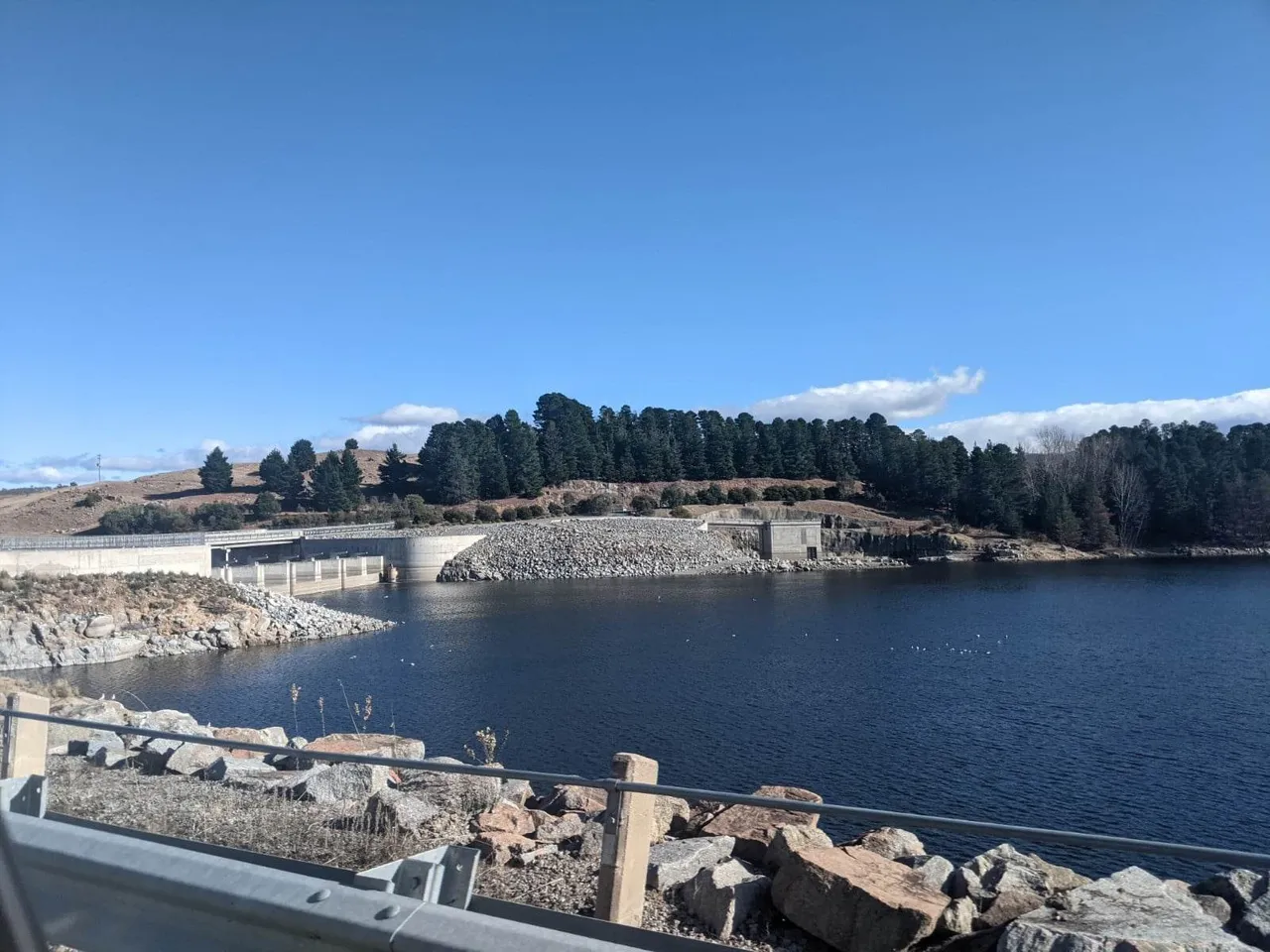 The Dam wall at lake Jindabyne