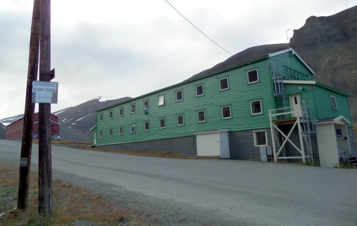 Spitsbergen Guesthouse dorm