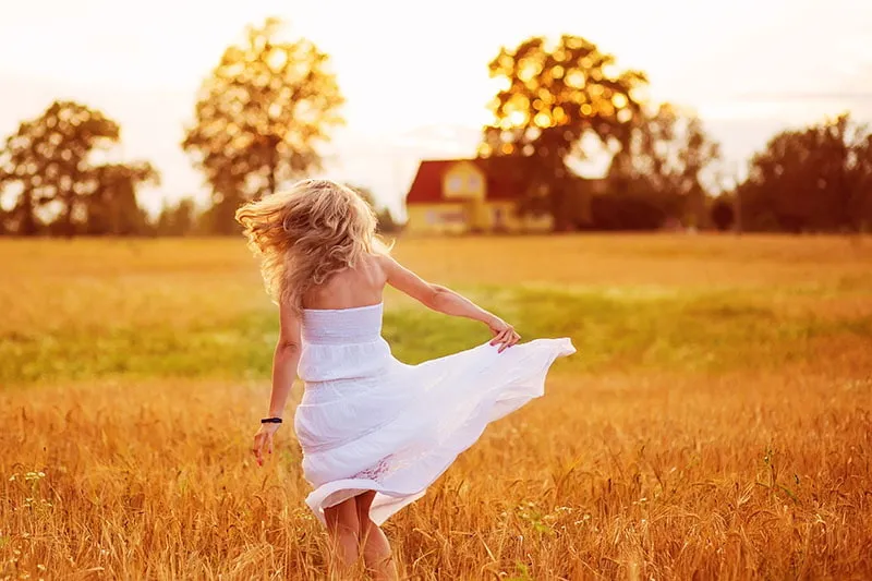 golden-summer-girl.jpg