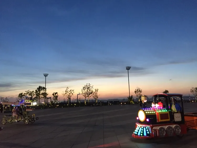 彩霞.jpg
