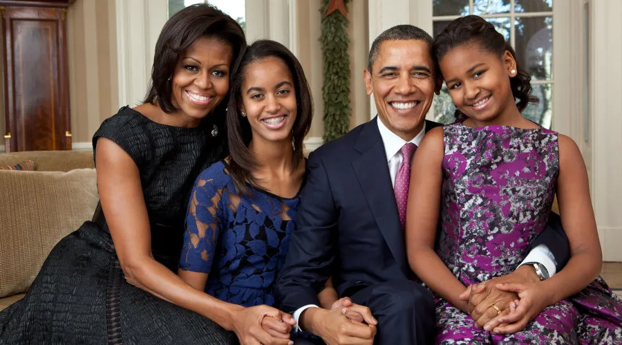 Obama_family_small.jpg