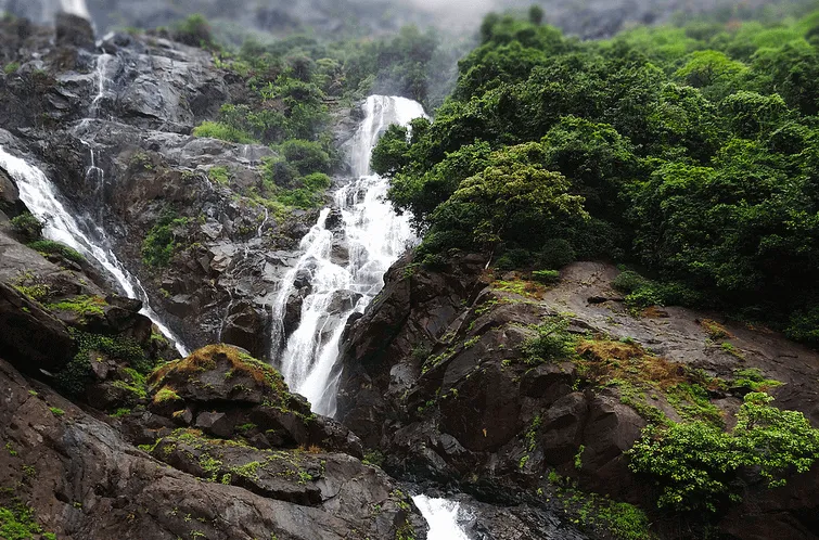 Dudhsagar-Falls111.png