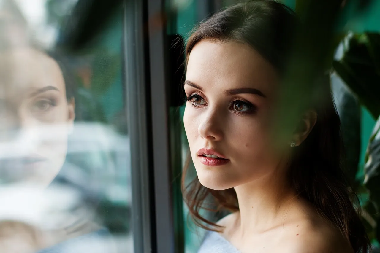 woman-3083390_1280.jpg