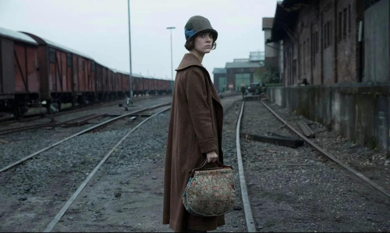 Charlotte Ritter, played by Liv Lisa Fries