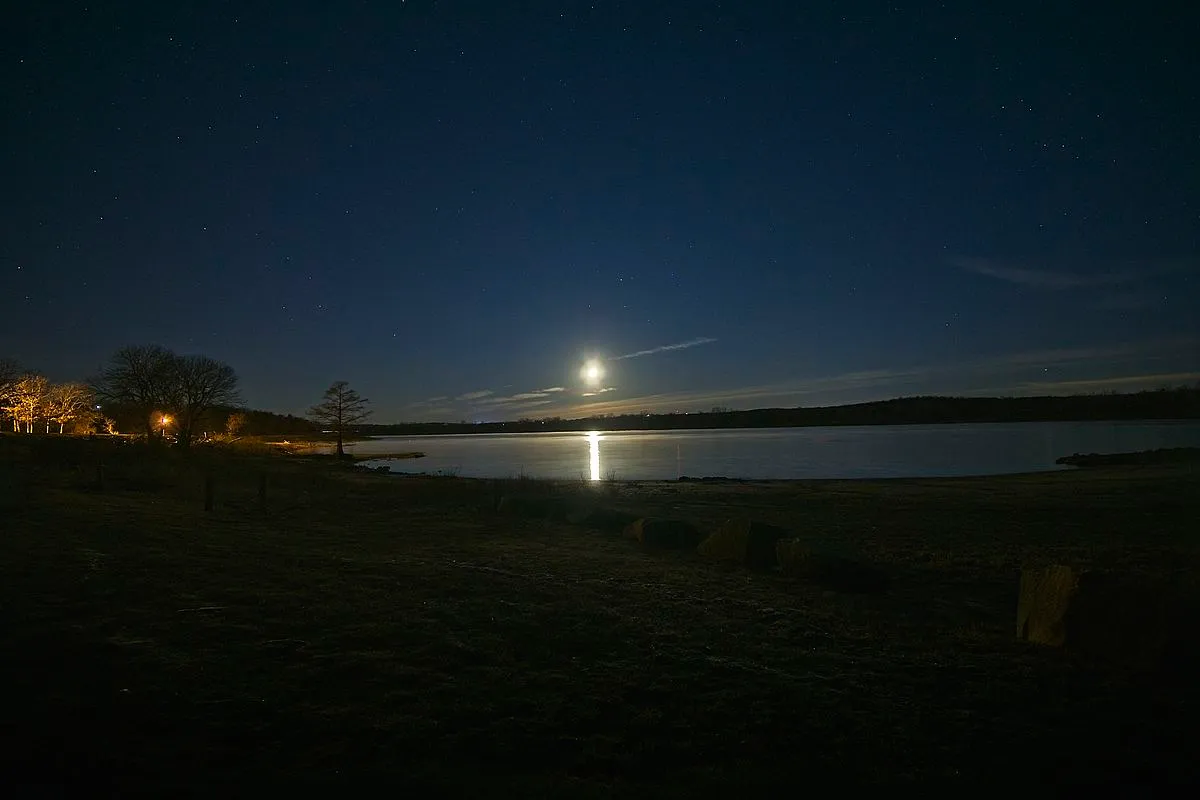 MAR Night 4 1200 x 800.jpg