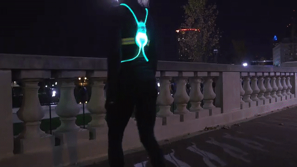 trace360g.gif