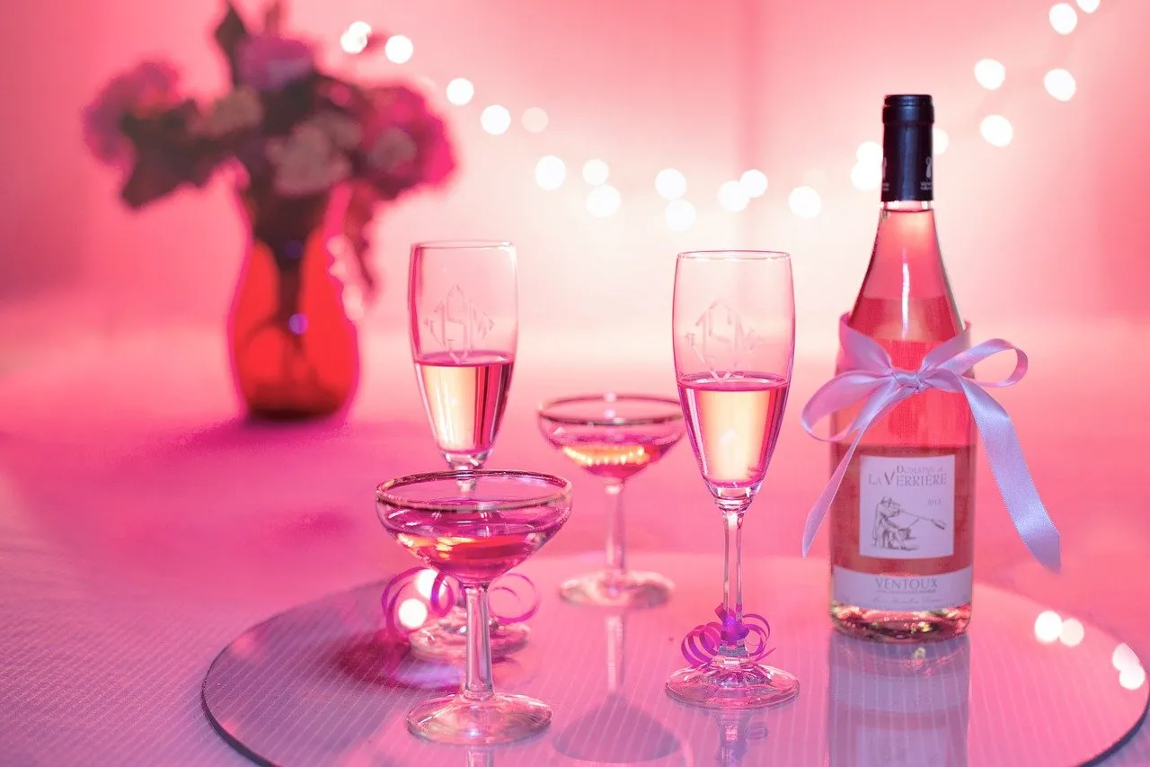 pink_wine_1964457_1280.jpg