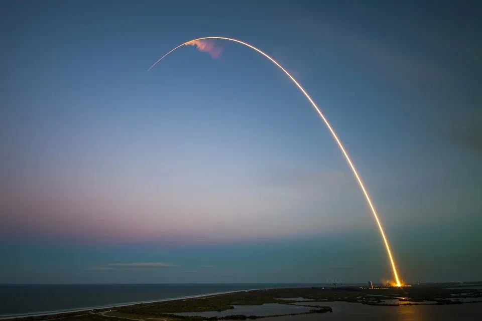 rocket-1245696_960_720.webp