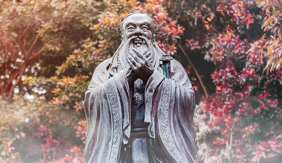 samurai statue pixa.jpg