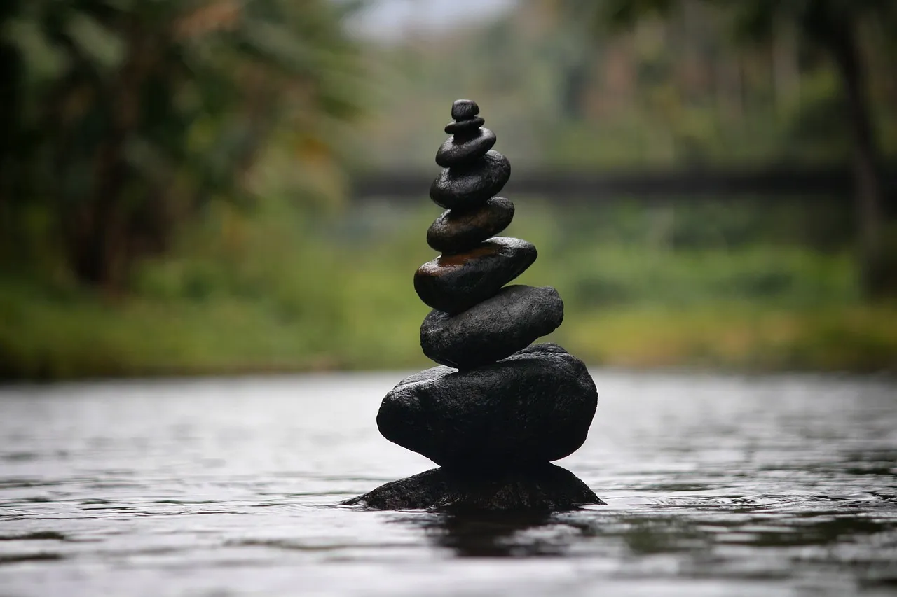 pebbles-g9c36f2dec_1280.jpg