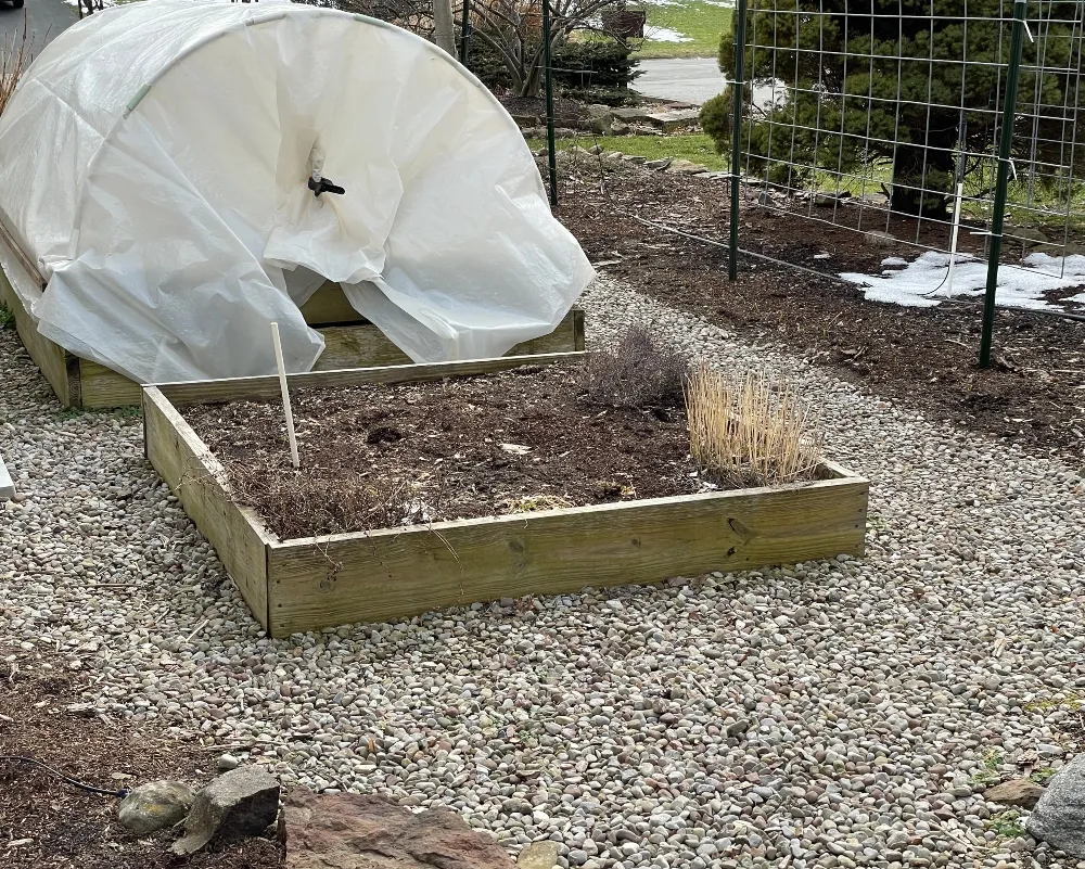 hive-garden-coldframe-1.jpg
