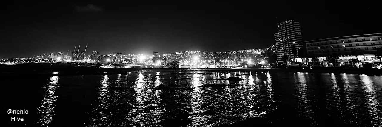 antofgasta-night-001-bw.jpg