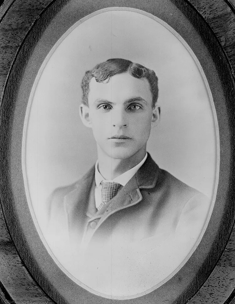 " " \"1883__circa__Henry_Ford.jpg\"""