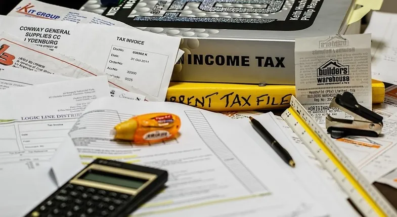 incometax491626_c_785.jpg