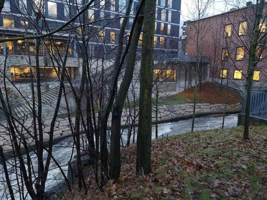 Photo taken by tobixen