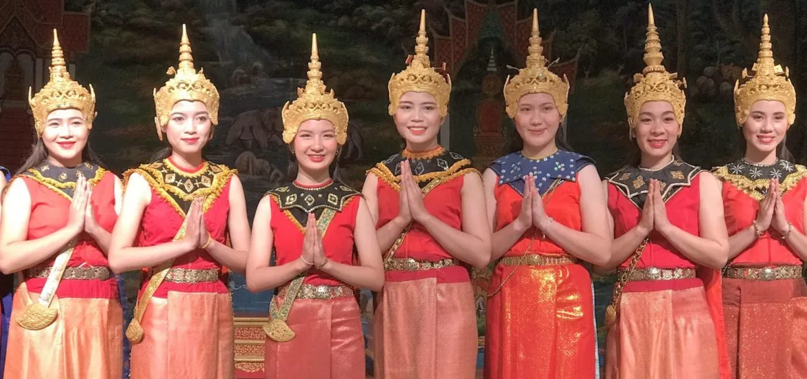 1-Lao-dancers-1170x550.jpg