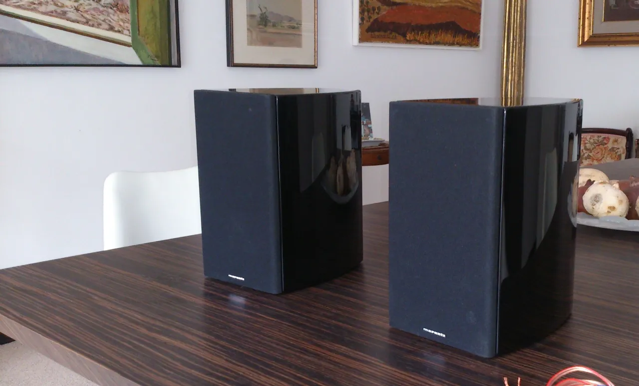 marantz speakers 1.JPG