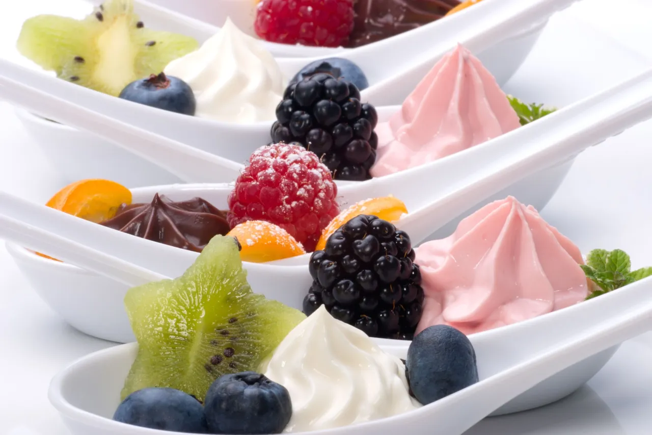 flavored-yogurt-market.jpg