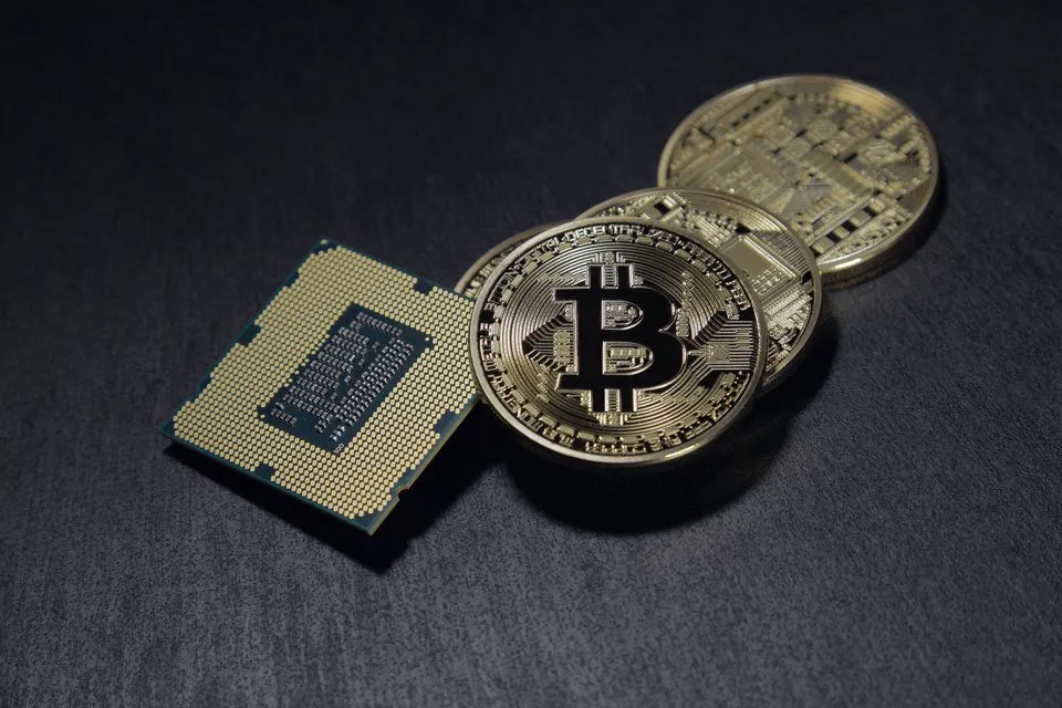 bitcoin-crypto-960x640.jpg