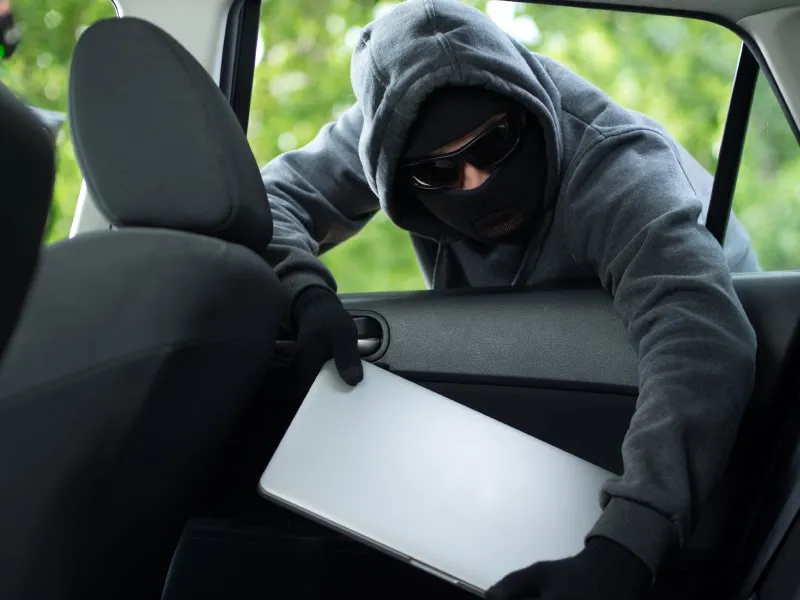 Laptop-Stolen-From-Car.jpg