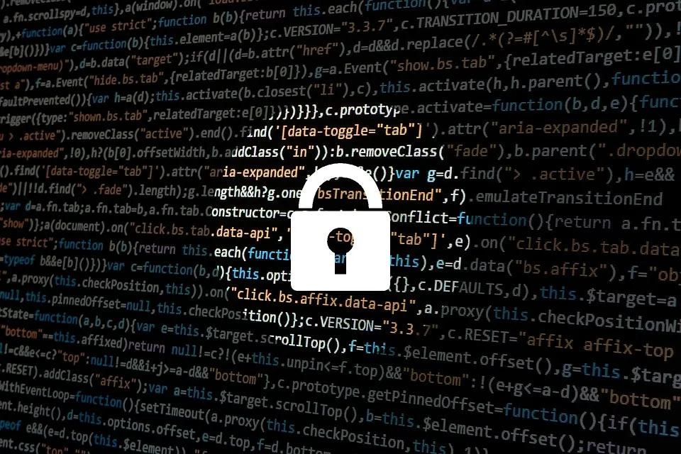 hacker-1944688_960_720.jpg