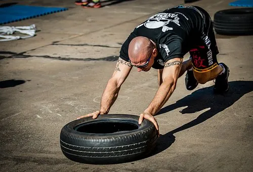 tyre-push-2140997__340.jpg