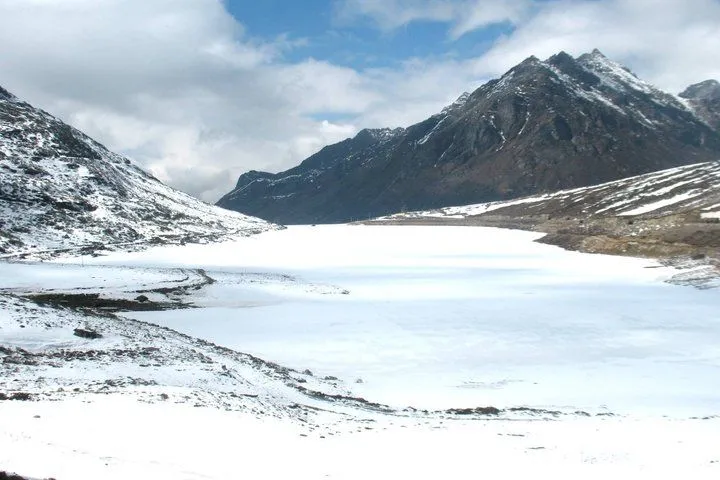 Frozen-lakes-at-Tawang.jpg