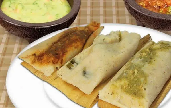 tamales-rojos-y-verdes.jpg