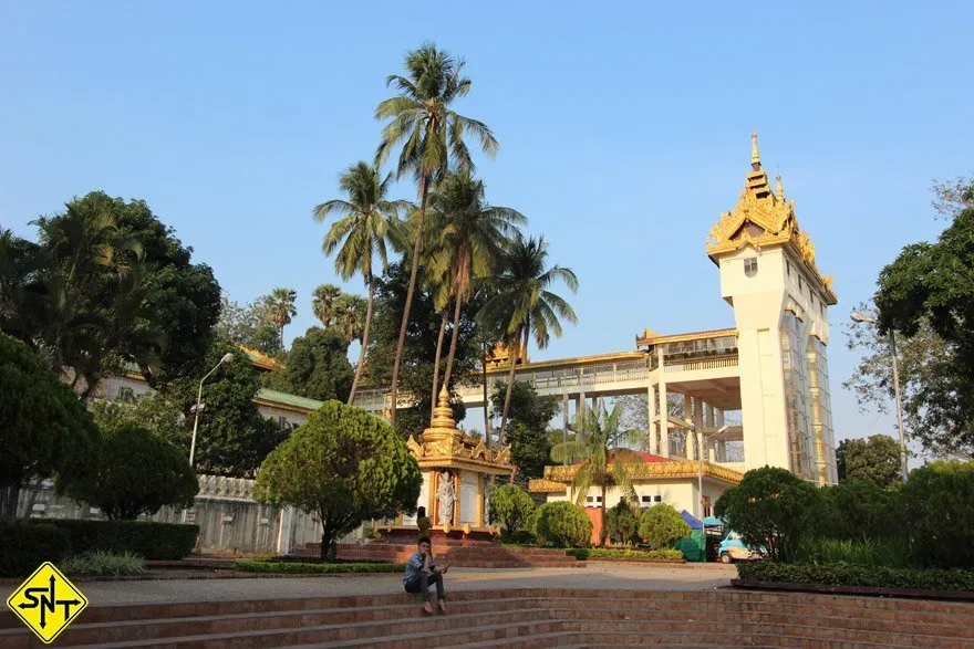 Siga Nossa Trilha - Myanmar - Pagode de Shwedagon