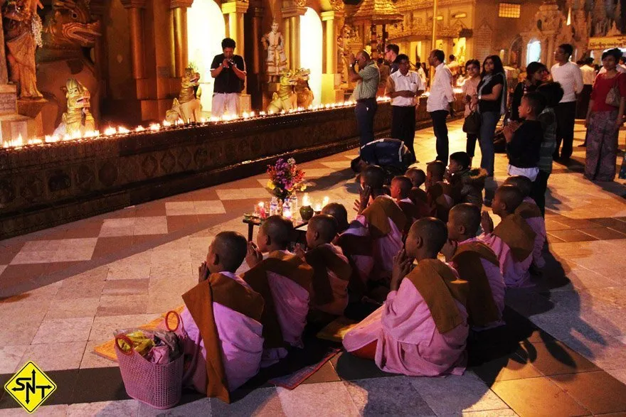 Siga Nossa Trilha - Myanmar - Pagode de Shwedagon