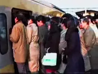 japan train 日本ー 満員電車.webm_000002035.png